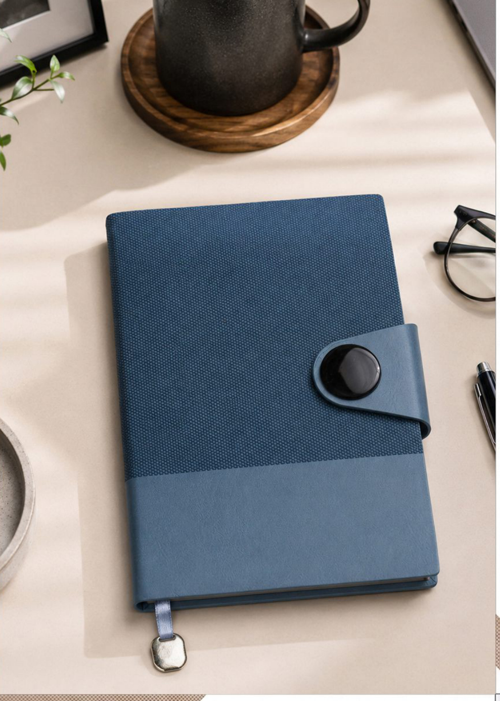 V-721 Artisan Magnetic Clasp Corporate Journal